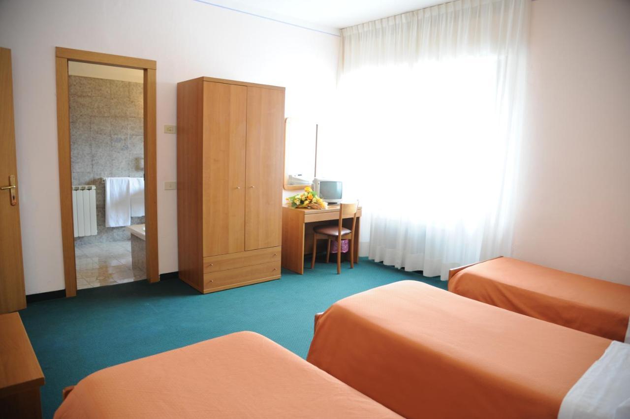 Hotel Tre Castelli Gallicano Bilik gambar