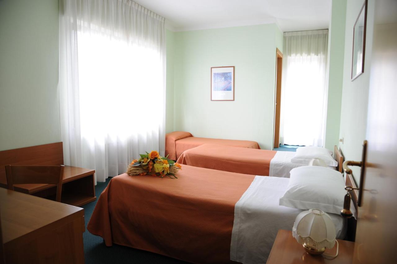 Hotel Tre Castelli Gallicano Bilik gambar